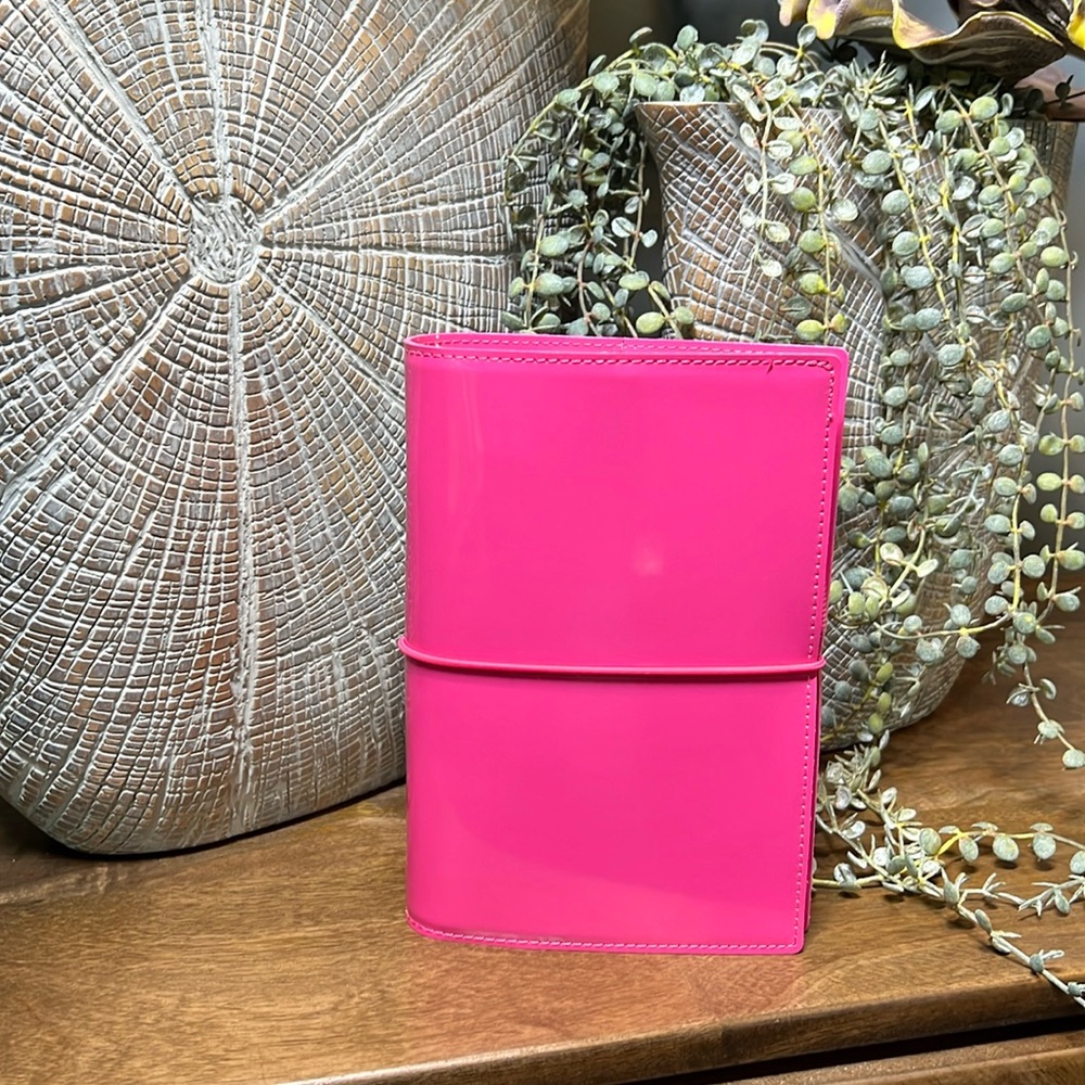 🎀 Filofax pink planner patent leather Domino